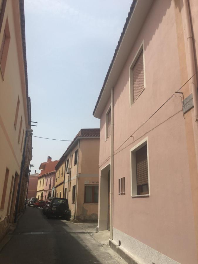 Casa Rosa Di Maria Gabriella San Vito A 30 Km Da Villasimius エクステリア 写真